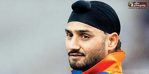 கிரிக்கெட் வீரராக இருந்துகொண்டு இப்படி சொல்லலாமா? ஹர்பஜனை கலாய்த்த ரசிகர்கள்!