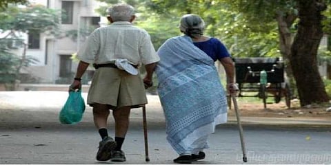 பெற்றோரை கைவிட்ட மகனுக்கு 4 ஆண்டுகள் சிறை