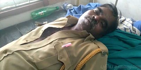 மணல் கொள்ளையை தடுத்த காவலர் மீது தாக்குதல்