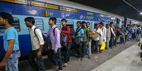 வெளிமாநில தொழிலாளர்களுக்கு பாதுகாப்பு ஏற்பாடு: குஜராத் அரசு