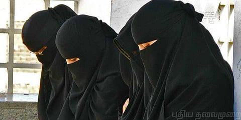 மசூதிகளில் பெண்களை அனுமதிக்க வழக்குத் தொடர முடிவு