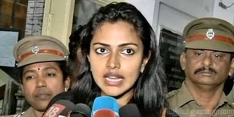 என்னைப்போல் எல்லா பெண்களும் தைரியமாக சொல்ல வேண்டும் - அமலாபால் பேச்சு