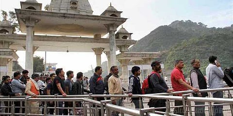 வைஷ்ணவோ தேவி கோயில் வரும் பக்தர்களுக்கு ரூ.5 லட்சம் காப்பீடு