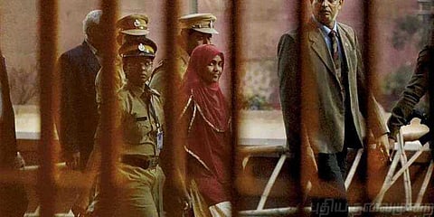 லவ் மட்டுமே, ஜிகாத் இல்லை - முடிவுக்கு வந்த ஹாதியா வழக்கு