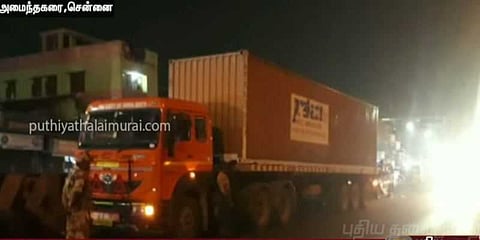 நடுவீதியில் ரூ.2000 கோடியுடன் நின்ற லாரி? - சென்னையில் பரபரப்பு..