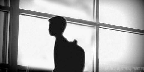 அஜாக்கிரதையால் மாணவனை ஸ்கூலில் வைத்து பூட்டிச் சென்ற ஆசிரியர்: அதிர்ச்சியில் கிராமம்!