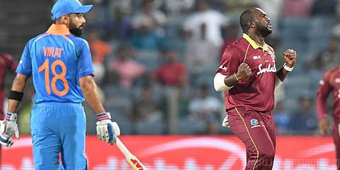 இடியாப்ப சிக்கலில் இந்தியா பேட்டிங் ! 'கெத்து' காட்டும் வெஸ்ட் இண்டீஸ்