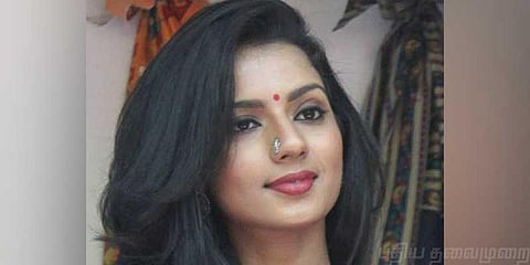மீ டூ விவகாரம்: புதிய படத்தில் இருந்து ஸ்ருதி நீக்கம்!