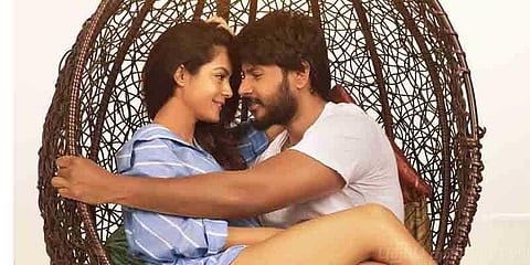 முதலில் ரஜினியின் ’அதிசய பிறவி’, பிறகு ’கண்ணாடி’: டைட்டில் மாறிய கதை!