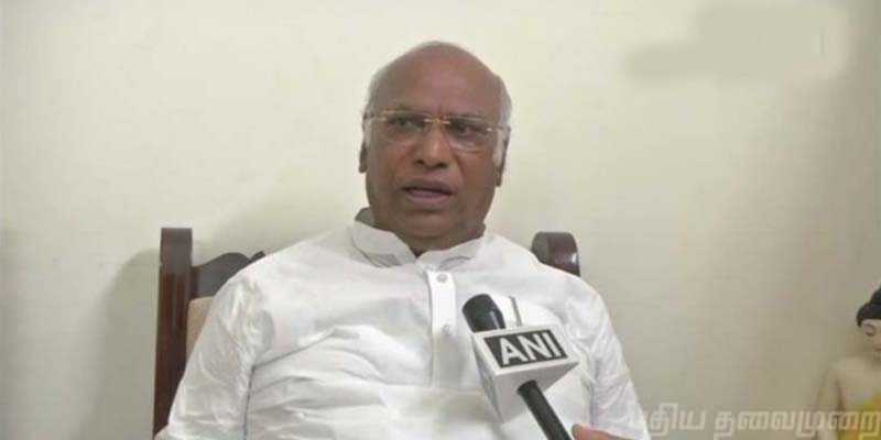 “அலோக் வர்மாவை மோடி அனுப்பியது சட்டவிரோதம்” - மல்லிகார்ஜுன கார்கே