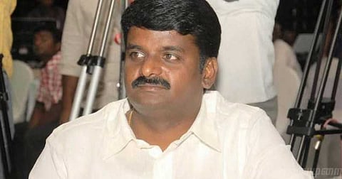 காய்ச்சலை கட்டுப்படுத்த அரசு தீவிர நடவடிக்கை: அமைச்சர் விஜயபாஸ்கர்