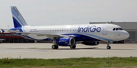 முறையான சேவை வழங்காததற்கு மன்னிப்பு கோரிய இண்டிகோ..!