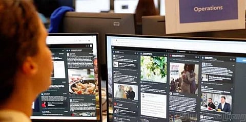 அமெரிக்க தேர்தலில் முறைகேடு - 30 கணக்குகளை முடக்கிய ஃபேஸ்புக் நிறுவனம்