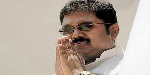 யார் துரோகி? - டிடிவி தினகரன்