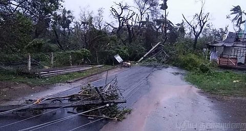 நாகையில் மின்விநியோகம் சரியாக 2 நாட்கள் ஆகும்: மின்வாரிய அதிகாரிகள்