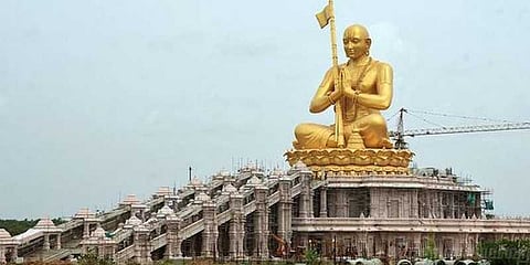 ரூ.1000 கோடியில் ராமானுஜருக்கு பிரமாண்ட சிலை!