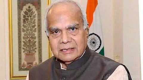 கஜா புயல் பாதிப்பு... இன்று ஆய்வை தொடங்குகிறார் ஆளுநர்..!