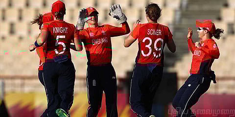 மகளிர் டி20 உலகக் கோப்பை: அரையிறுதியில் இந்திய அணி தோல்வி!