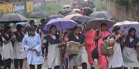 நாகை மற்றும் திருவாரூர் பள்ளி, கல்லூரிகளுக்கு நாளை விடுமுறை