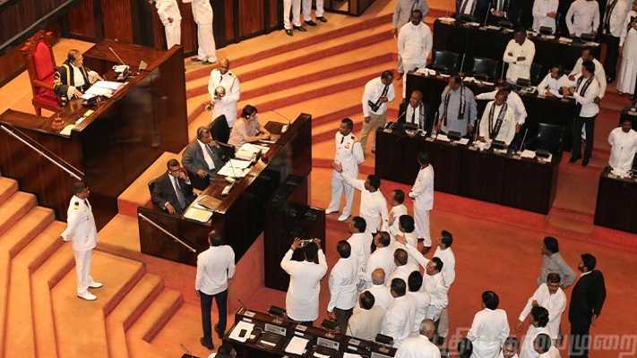 ராஜபக்சவுக்கு மேலும் பின்னடைவு: நிர்வாக குழுவில் எதிரணி ஆதிக்கம்