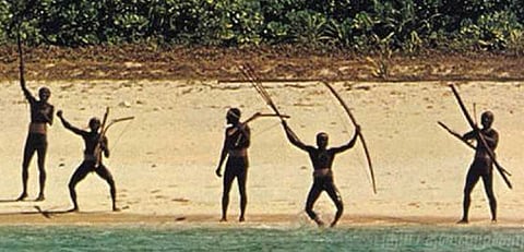 திடுக்கிட வைக்கும் சென்டினல் தீவும்... திக் திக் உண்மைகளும்..!