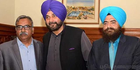 காலிஸ்தான் ஆதரவாளருடன் புகைப்படம்: சர்ச்சையில் மீண்டும் சித்து!