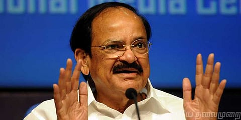 “மருத்துவர்கள் கிராமப்புறங்களில் சேவையாற்ற வேண்டும்” - வெங்கய்ய நாயுடு