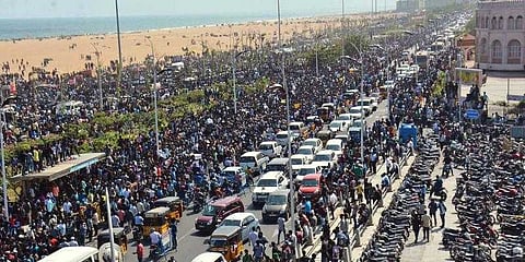 'மெரினாவில் போராட அனுமதி கிடையாது' : உச்சநீதிமன்றம்