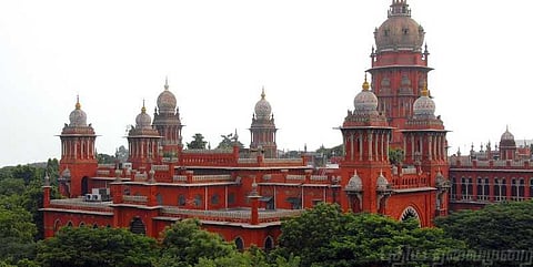 “ஆர்.கே.நகரில் ரூ.89 கோடி பணப்பட்டுவாடா வழக்கு ரத்து”- தமிழக அரசின் பதிலால் நீதிபதிகள் அதிர்ச்சி..!