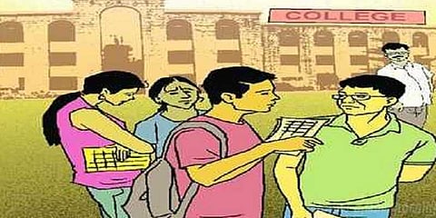 மாணவர்களிடம் பேசக்கூடாது : பல்கலை கழக விடுதி மாணவிகளுக்கு கட்டுப்பாடு