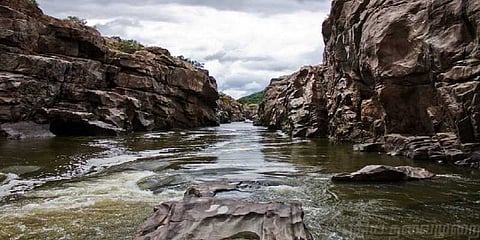 காவிரியில் அணை கட்டுவது எங்கள் உரிமை - கர்நாடகா அரசு
