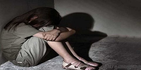 சிறுமிக்கு பாலியல் தொந்தரவு கொடுத்த சப் இன்ஸ்பெக்டர் மகன் கைது