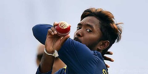 இலங்கை பவுலருக்கு தடை விதித்த ஐசிசி !