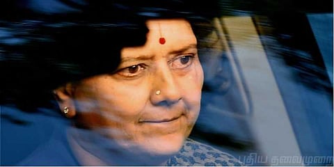 ஆயிரத்துக்கும் மேற்பட்ட கேள்விகள்... 16 மணி நேர விசாரணைக்குள்ளான சசிகலா!