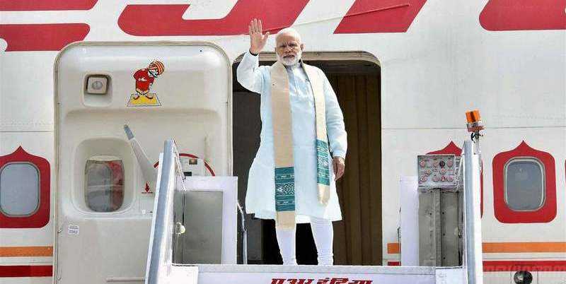 பிரதமரின் வெளிநாட்டுப் பயணத்துக்கு ரூ.2000 கோடி செலவு!