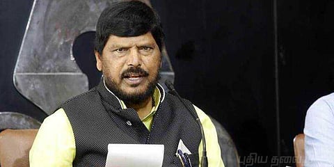 "ரூ.15 லட்சம் படிப்படியாக வழங்கப்படும்" - மத்திய இணையமைச்சர் உறுதி