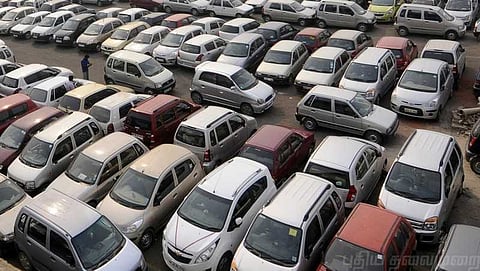 கார்கள், பேருந்துகளுக்கு கட்டாயமாகிறது ரிவர்ஸ் பார்க்கிங் அலர்ட்..!