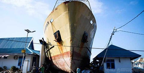 இந்தோனேஷிய சுனாமி: பலி எண்ணிக்கை 168 ஆக உயர்வு!