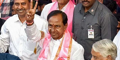 தொடரும் சந்திப்புகள் .. சந்திரசேகர் ராவ் போடும் புதிய கணக்கு..!