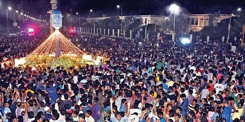 புதுச்சேரியில் நள்ளிரவு 1மணி வரை மது விற்கலாம்