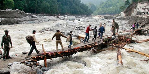 வெள்ளத்தால் பெற்றோரை பிரிந்த சிறுமி 5 வருடத்திற்கு பிறகு சேர்ந்த கதை
