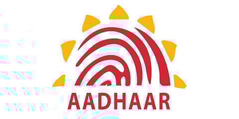 பள்ளிகளில் ஆதார் எண் கேட்கக் கூடாது : ஆதார் ஆணையம் எச்சரிக்கை