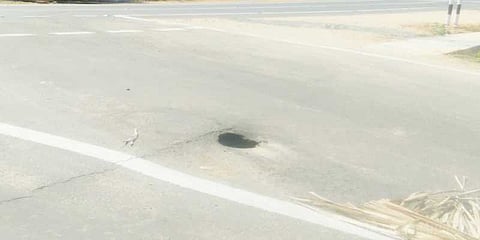 தரமற்ற சாலைகளால் விபத்து... காவல் நிலையத்தில் புகார்.!