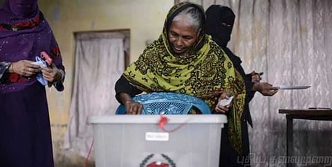 பங்களாதேஷ் தேர்தலில் வன்முறை: 2 பேர் பலி, 10 பேர் படுகாயம்