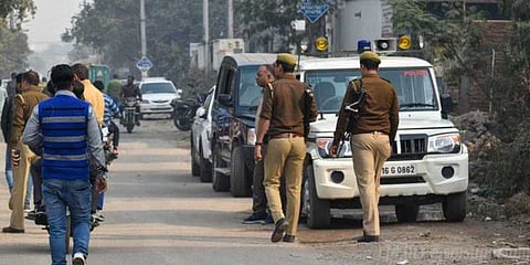 உ.பி.கலவரத்தில் கொல்லப்பட்ட போலீஸ் - 19 பேர் அதிரடி கைது