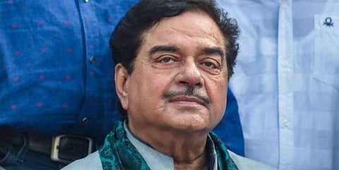 சத்ருகன் சின்ஹாவுக்கு விஐபி சலுகை நீக்கம்!