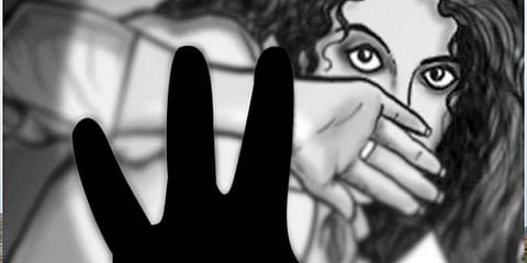 ஆன்மிகம் கற்க வந்த பெண்ணை அடைத்து வைத்து வன்கொடுமை : தலைமைக்குரு கைது