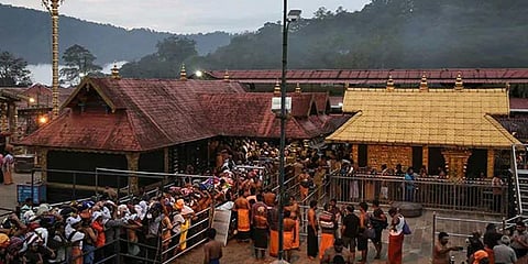 சபரிமலை ஐயப்பன் கோயில் நடை திடீரென அடைப்பு !