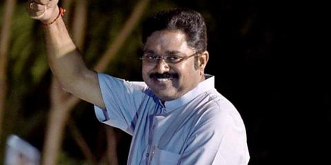 குக்கர் சின்னம் கேட்டு உச்சநீதிமன்றத்தில் டிடிவி மனு