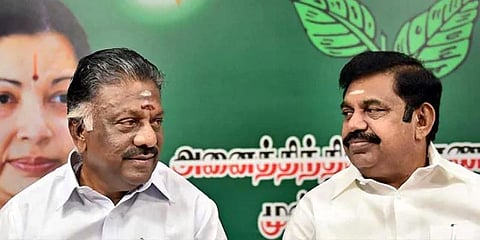 அதிமுக விருப்ப மனு விநியோகம் தொடங்கியது